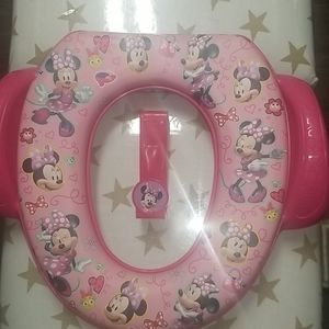 Disney Minnie Mouse"Bowtique" Soft Potty Seat